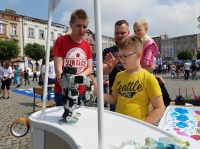Zdjęcie: Piknik organizacji pozarządowych na leszczyńskim rynku