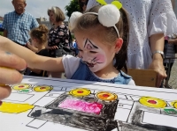 Zdjęcie: Piknik organizacji pozarządowych na leszczyńskim rynku