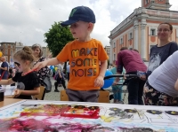 Zdjęcie: Piknik organizacji pozarządowych na leszczyńskim rynku
