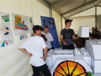 Zdjęcie: Piknik naukowy w Inkubatorze Przedsiębiorczości czyli papierowe konstrukcje szynowe