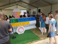 Zdjęcie: Piknik naukowy w Inkubatorze Przedsiębiorczości czyli papierowe konstrukcje szynowe