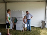 Zdjęcie: Piknik naukowy w Inkubatorze Przedsiębiorczości czyli papierowe konstrukcje szynowe