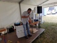 Zdjęcie: Piknik naukowy w Inkubatorze Przedsiębiorczości czyli papierowe konstrukcje szynowe